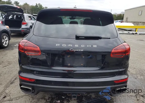 2017 Porsche Cayenne z USA, uszkodzony, nr VIN WP1AA2A21HKA85006